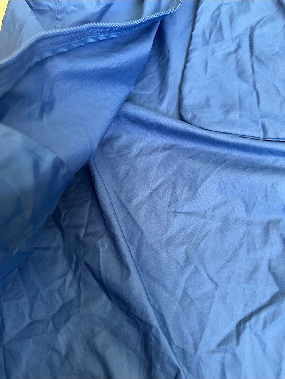 Uniqlo lightweight hooded